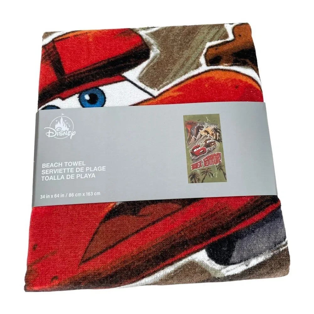 Disney Store Cars on the Road Lightning McQueen Tow Mater Beach Towel